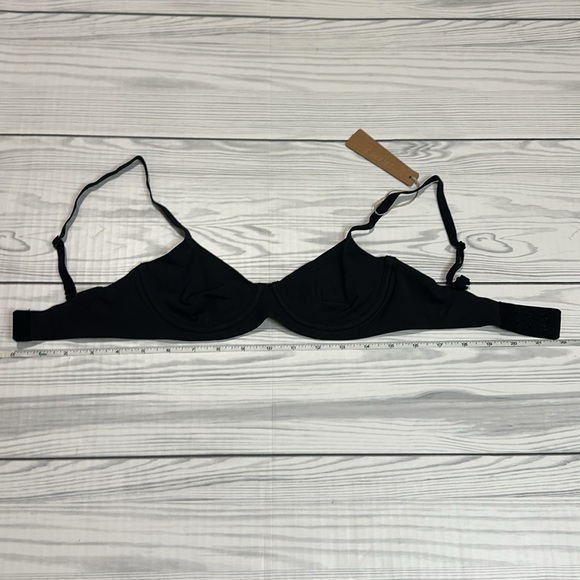 NWT Skims Fits Everybody Unlined Demi Bra Onyx 30B - Picture 3 of 9